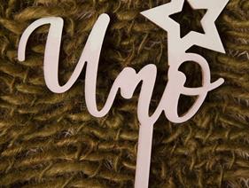 Topper Uno | 12847 | Atrezzo diferente para tus sesiones