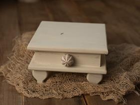mesa vintage infantil | 13236 | Atrezzo diferente para tus sesiones