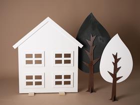 Set casa + 2 arboles reversibles | 13764 | Atrezzo infantil diferente para tus sesiones